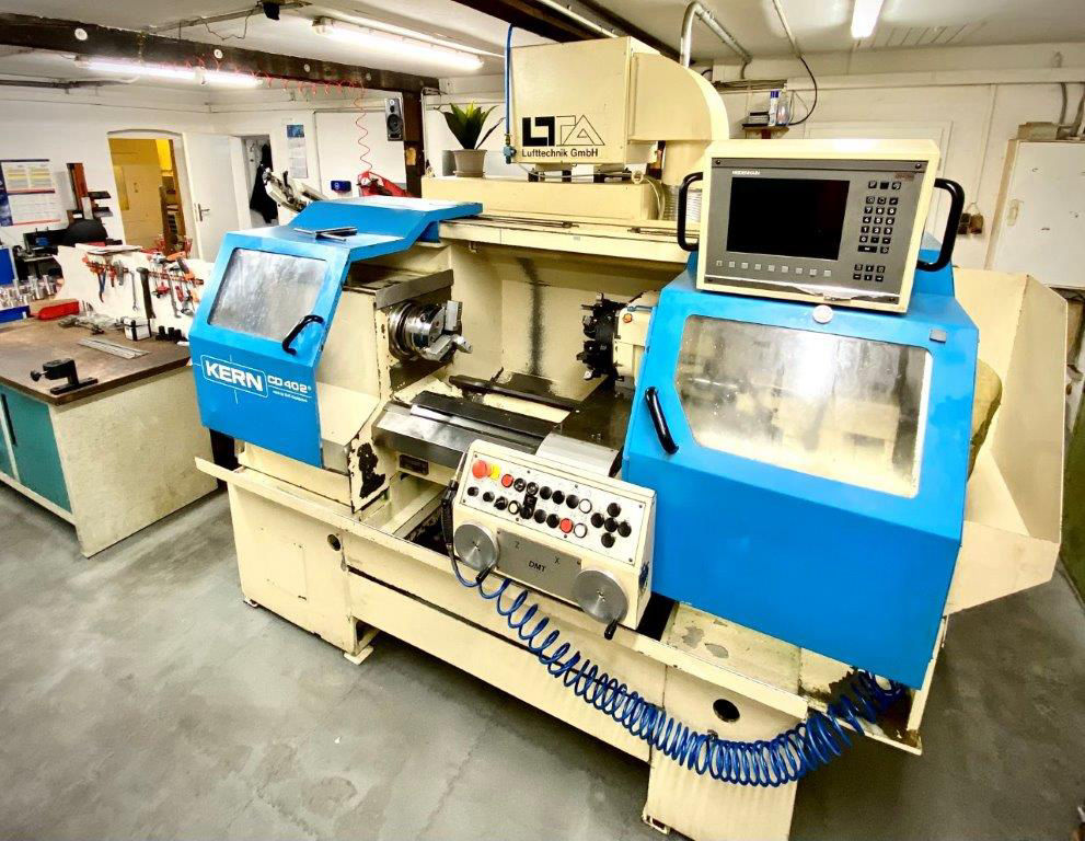 Zyklengesteuerte Drehmaschine Kern CD 402