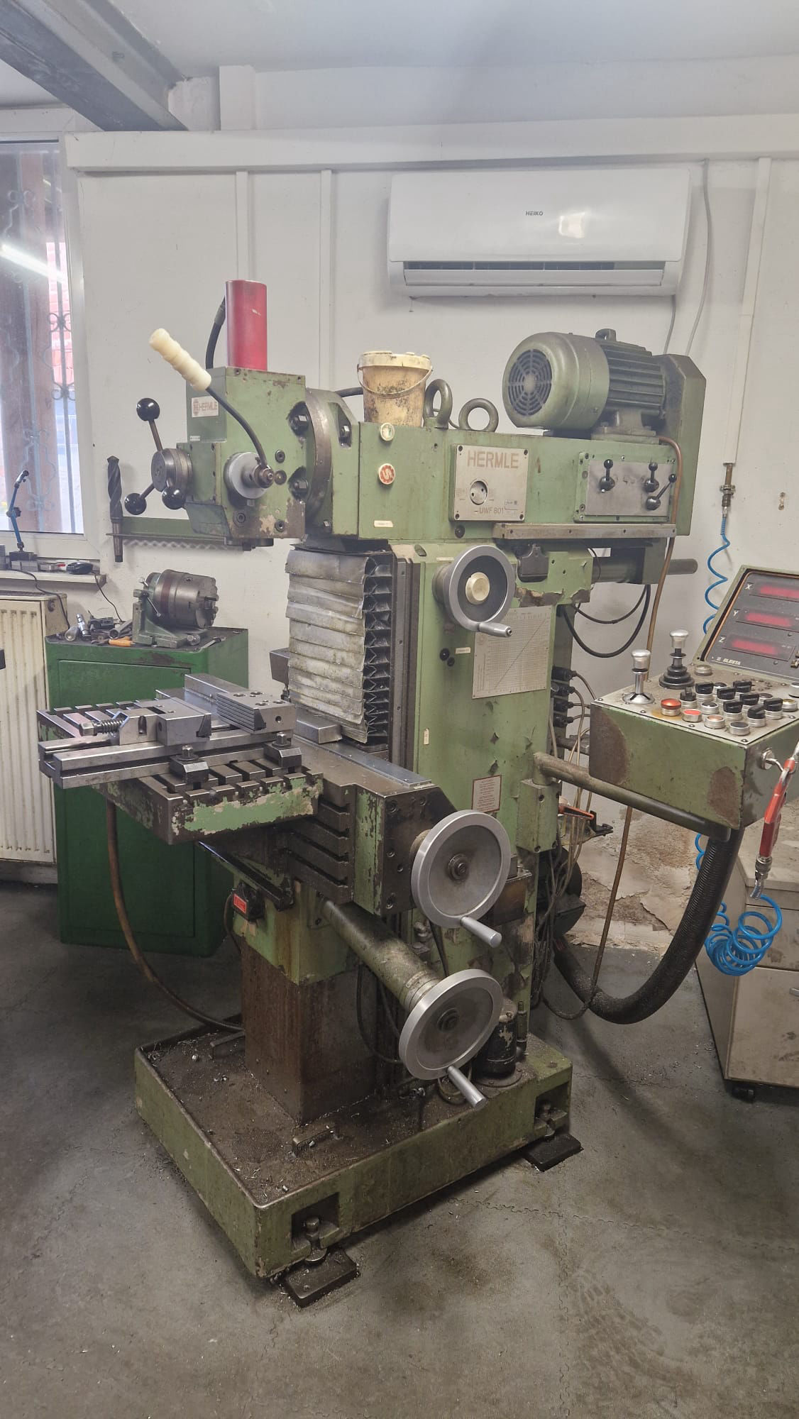 Fräsmaschine Hermle UWF801 